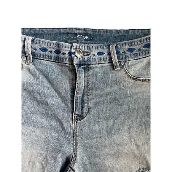 Chicco’s Platinum Crop Embroidered & Distressed Jeans Size 4 - Picture 6 of 14